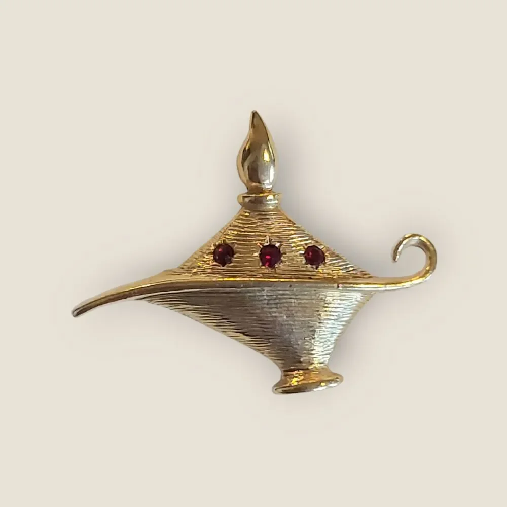 Vintage Gold Tone Red Crystal Genie Oil Lamp Pin Estate